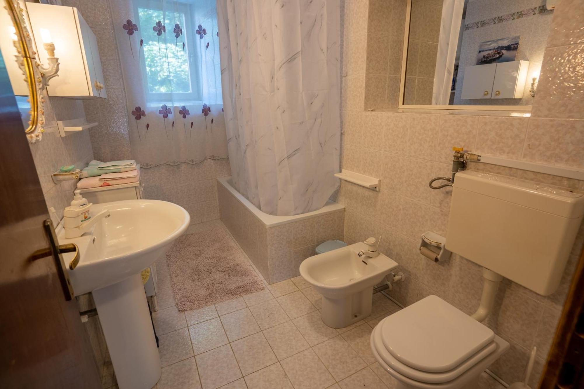 Črni Kal Violet'S Place מראה חיצוני תמונה